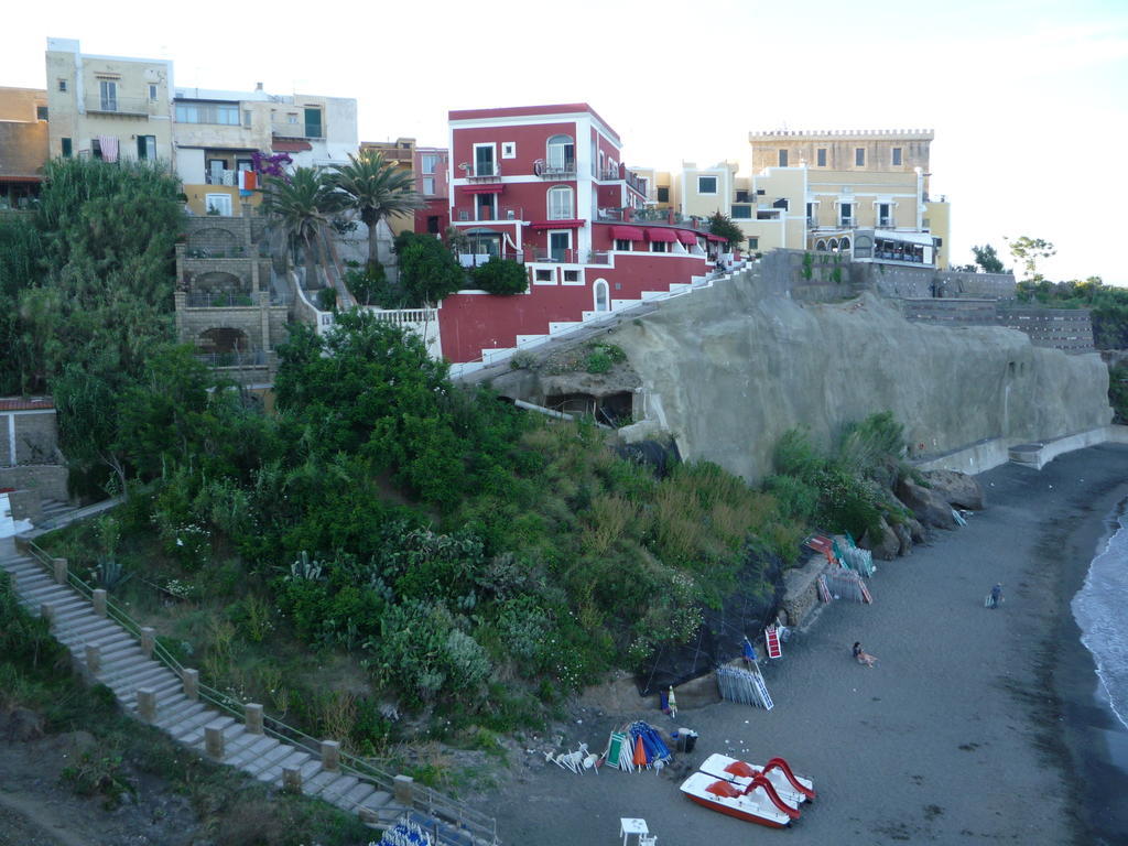 Hotel Villa Iulia Ventotene Dış mekan fotoğraf