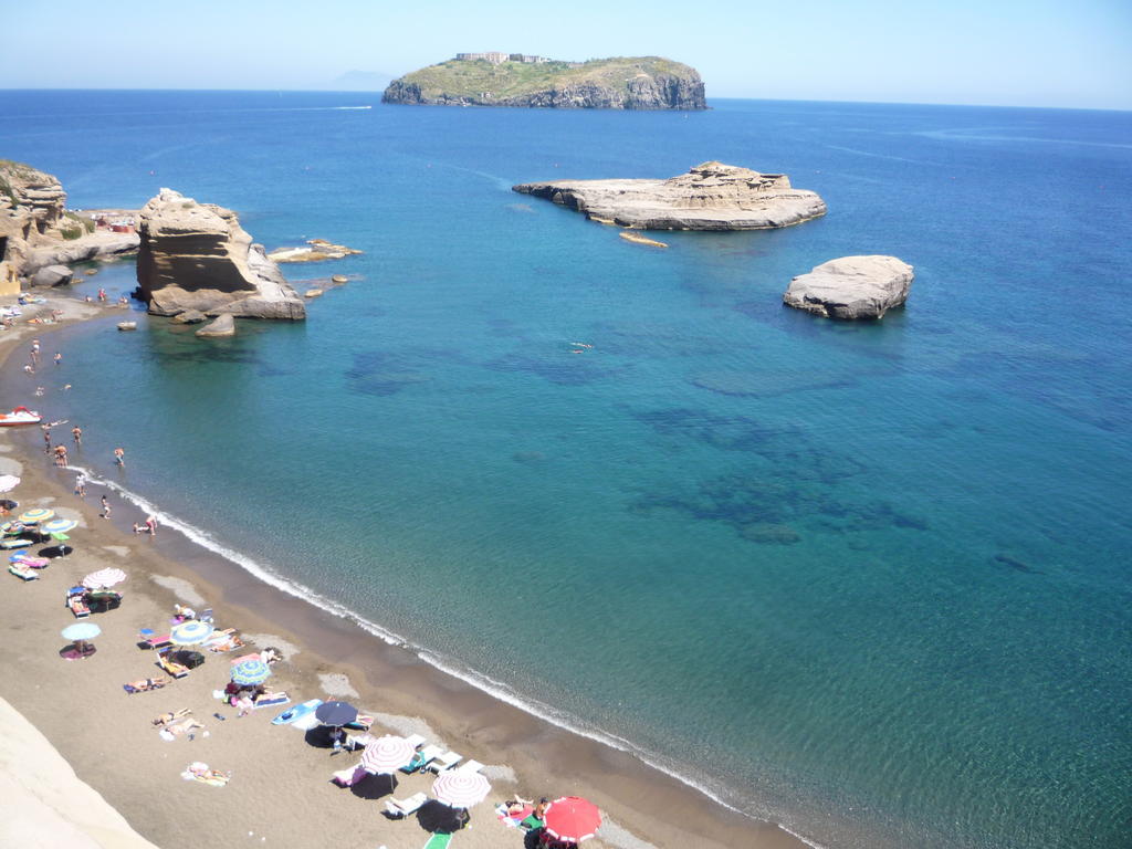 Hotel Villa Iulia Ventotene Dış mekan fotoğraf