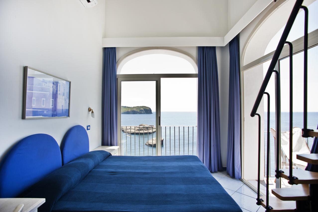 Hotel Villa Iulia Ventotene Dış mekan fotoğraf