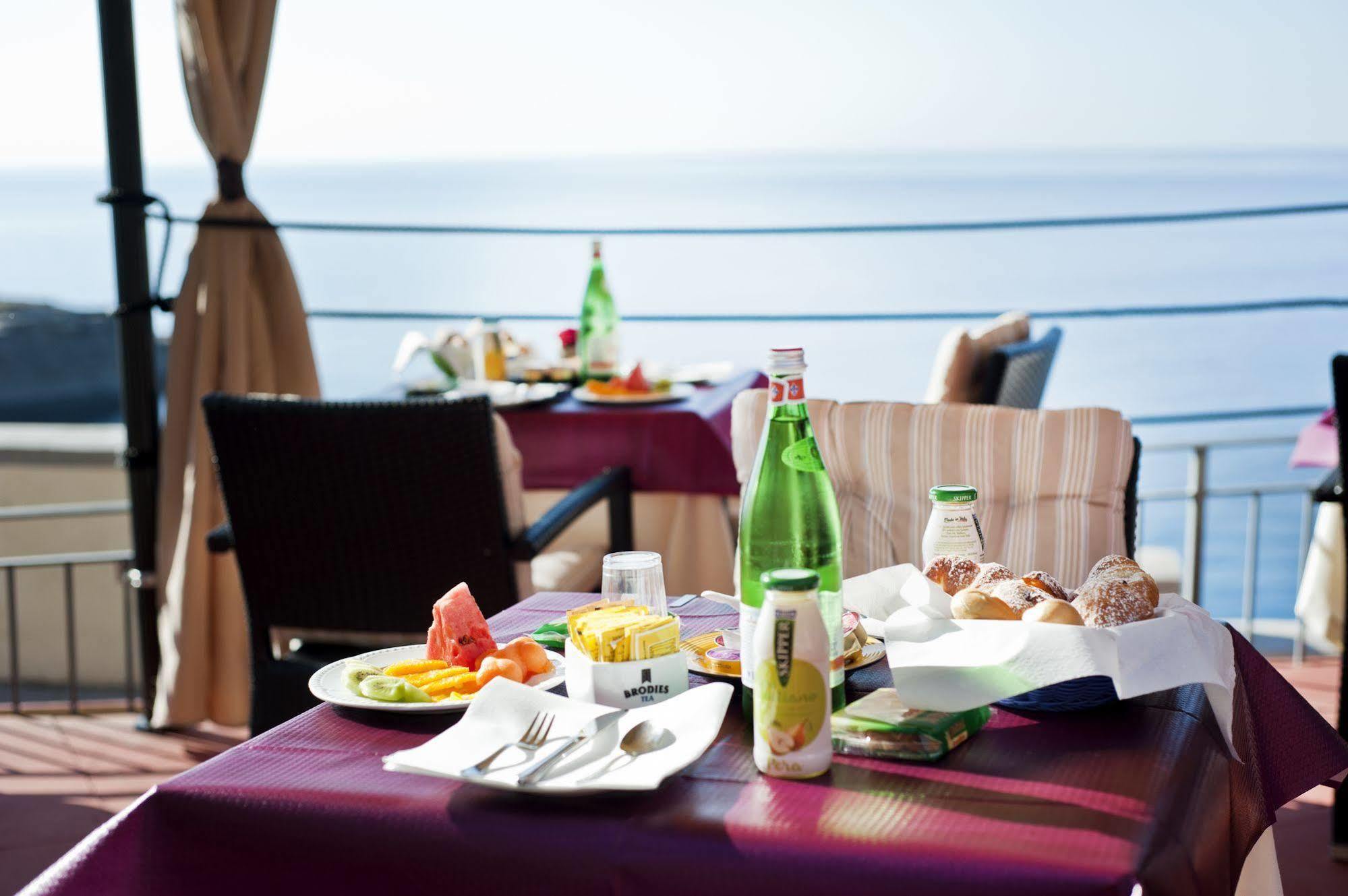 Hotel Villa Iulia Ventotene Dış mekan fotoğraf
